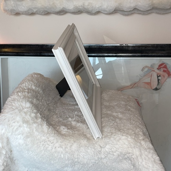 White frame not new had some paint section that was removed can be repaired - Picture 5 of 5